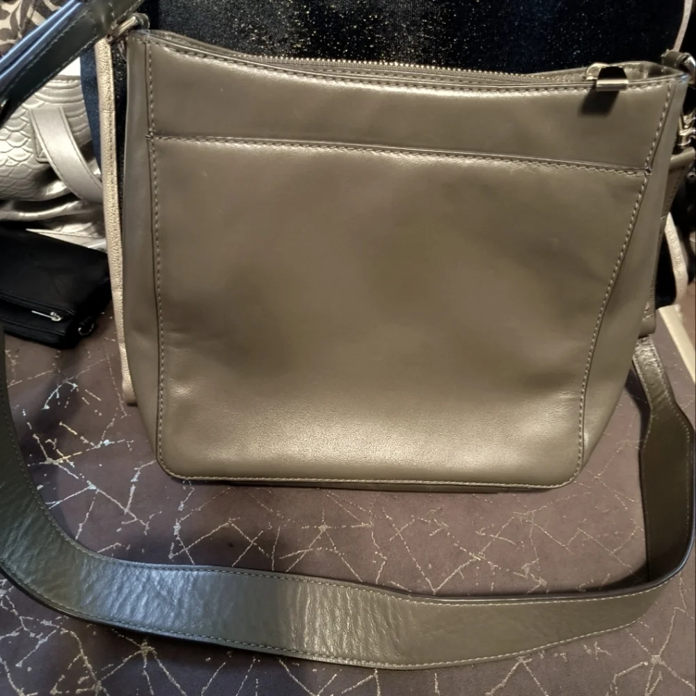 Michael Kors Gloria Leather Crossbody Messenger Bag Olive-Gray - like New